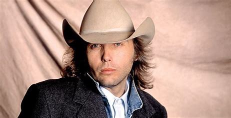 Is Dwight Yoakam a country singer?