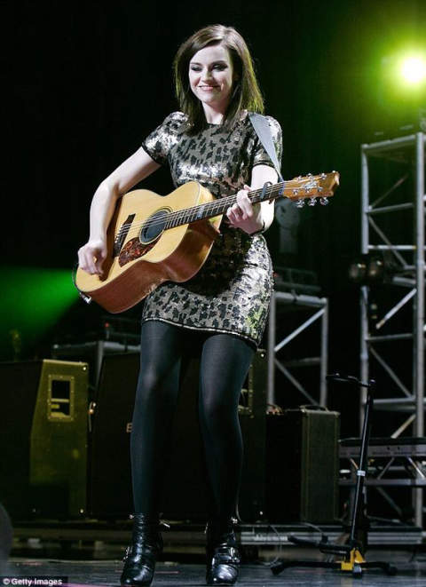 She is a Scottish singer-songwriter,can you name her?
