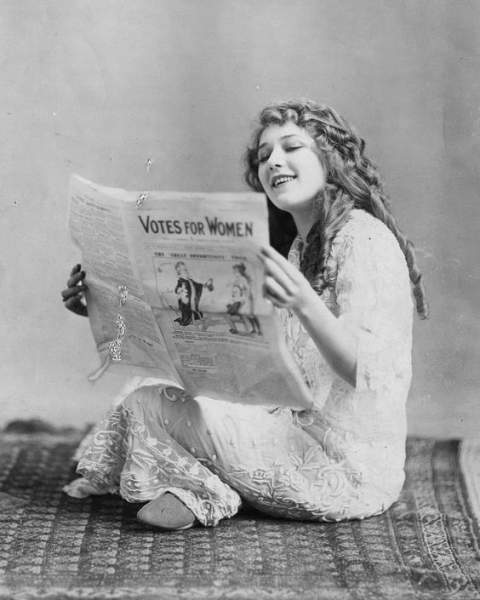 When did Mary Pickford die?
