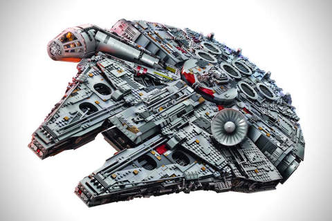 Ultimate Collector's Millennium Falcon