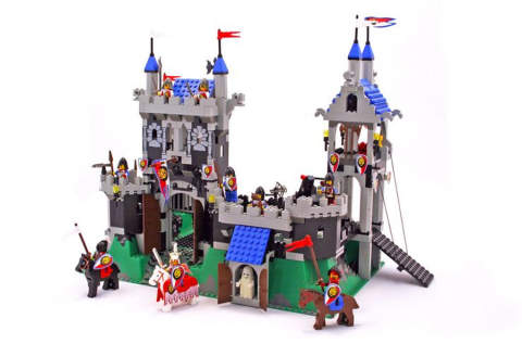 Expensive: Royal Knight’s Castle 6090 Worth $416.10
